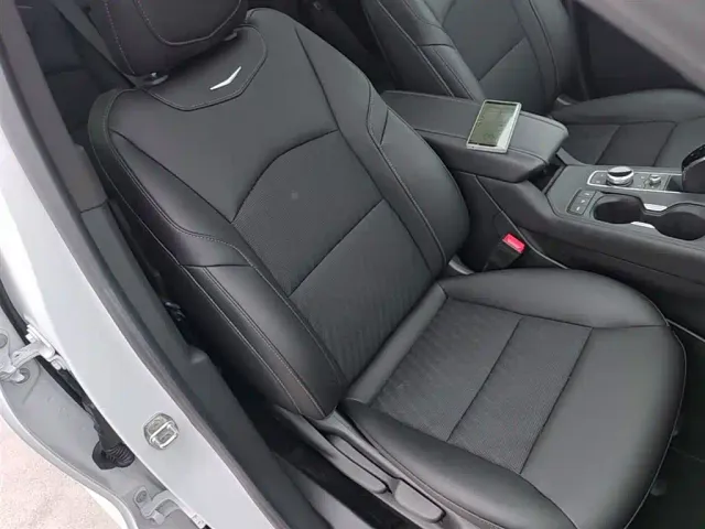 Cadillac XT4 — Фото автомобиля 24
