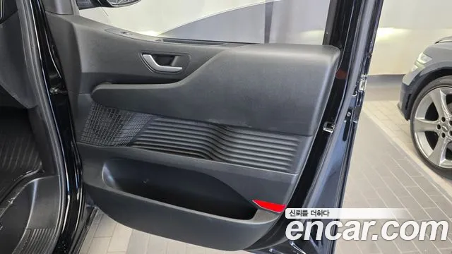 Hyundai Staria — Фото автомобиля 14