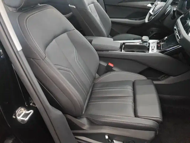 Audi Q6 — Фото автомобиля 24