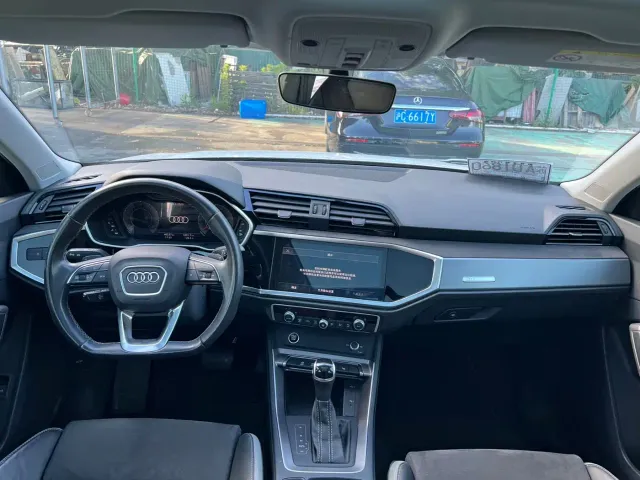 Audi Q3 — Фото автомобиля 9