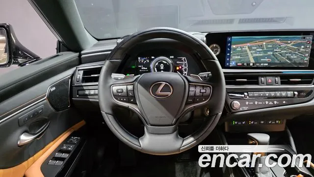 Lexus ES — Фото автомобиля 13