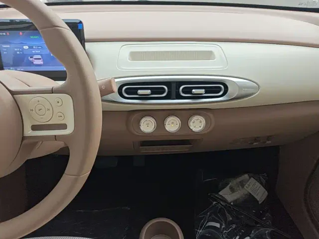 Wuling Hongguang Mini EV — Фото автомобиля 12