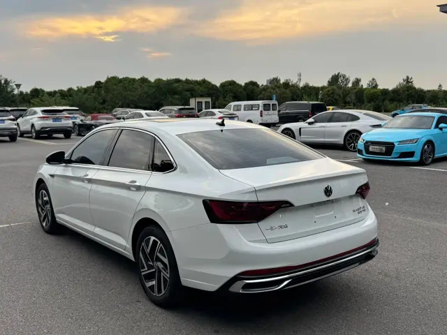 Volkswagen Sagitar — Фото автомобиля 6
