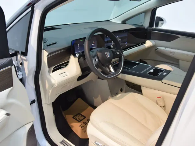 Buick Zhijing Shijia — Фото автомобиля 5
