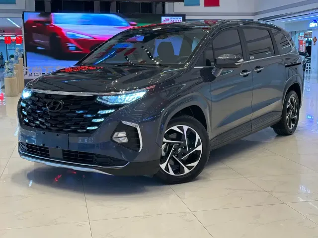 Фотография автомобиля — Hyundai Custo