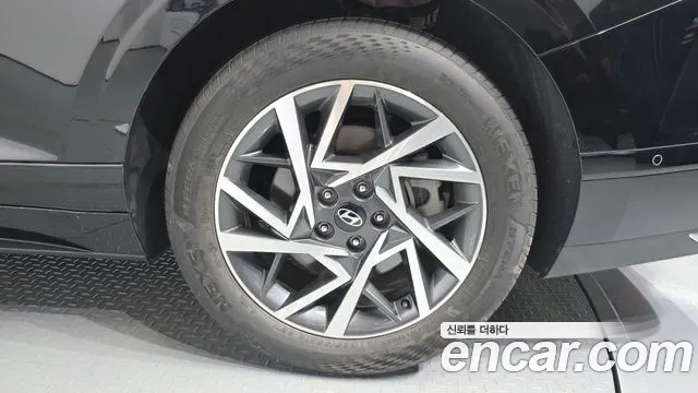 Hyundai Grandeur GN7 — Фото автомобиля 4