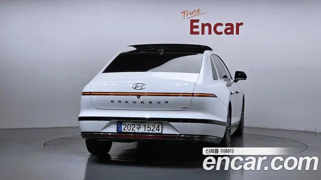 Hyundai Grandeur — Фото автомобиля 4