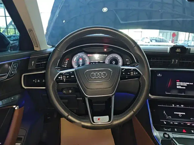 Audi A6L — Фото автомобиля 10