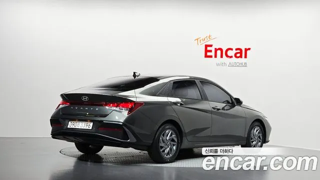 Hyundai Avante CN7 — Фото автомобиля 2