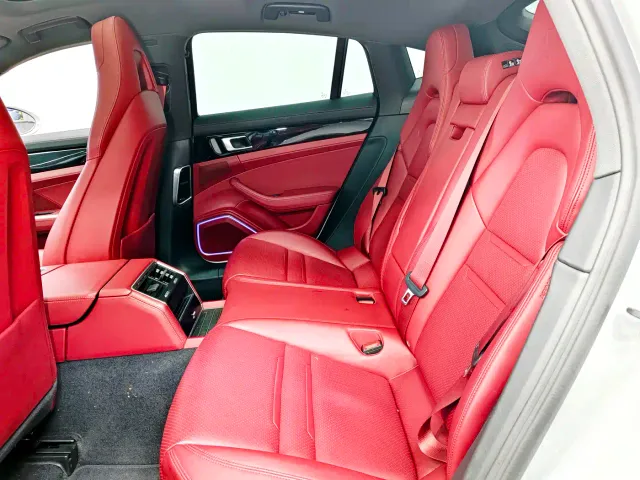 Porsche Panamera — Фото автомобиля 14