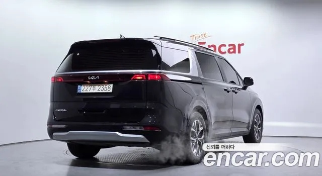 Kia Canival Carnival 4 поколение Бензин 9 мест Prestige — Фото автомобиля 2