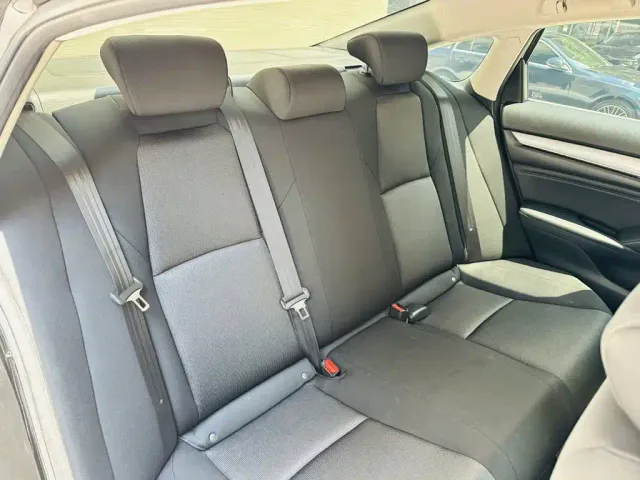Honda Accord — Фото автомобиля 8