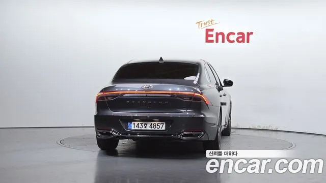 Hyundai Grandeur Новый Grandeur IG 3.0 LPi (Для проката) — Фото автомобиля 4