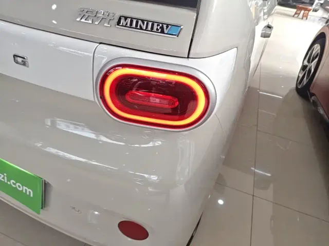Wuling Hongguang Mini EV — Фото автомобиля 7