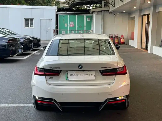 BMW i3 — Фото автомобиля 5