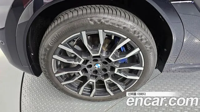 BMW X6 xDrive40i M Sport — Фото автомобиля 5