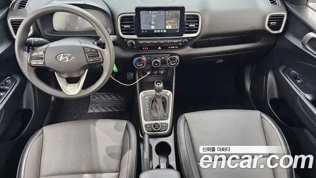 Hyundai Venue — Фото автомобиля 10
