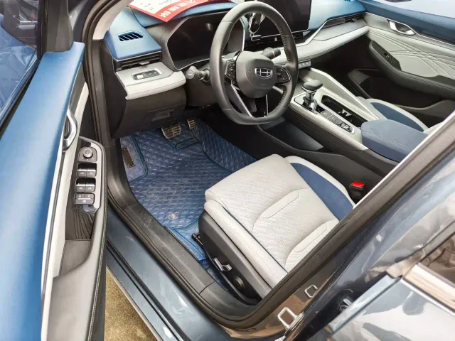 Geely Xingrui — Фото автомобиля 4