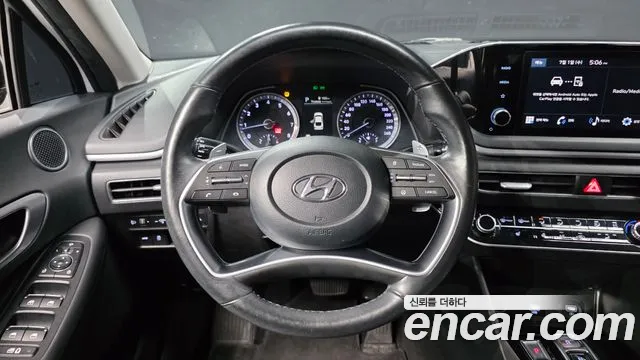 Фотография автомобиля — Hyundai Sonata