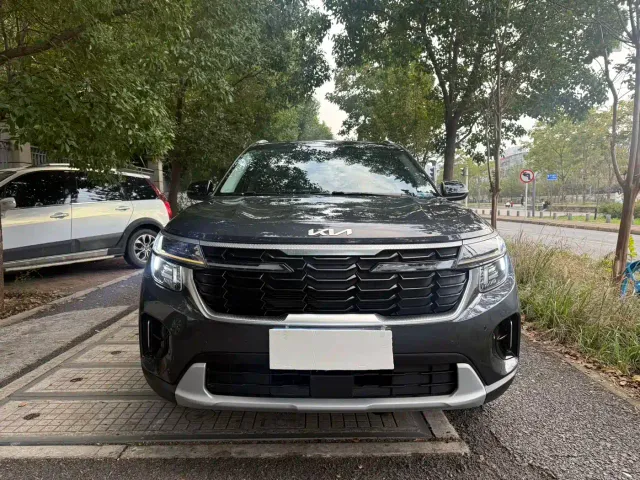 Kia Seltos — Фото автомобиля 2