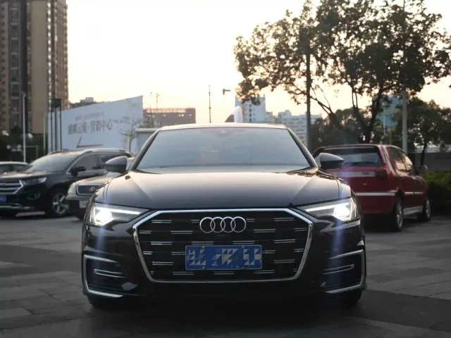 Audi A6L — Фото автомобиля 2