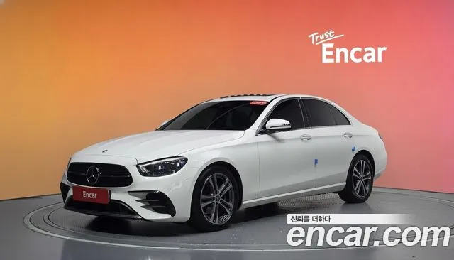 Фотография автомобиля — Mercedes-Benz E-Class W213