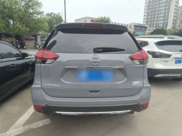 Nissan X-Trail — Фото автомобиля 5