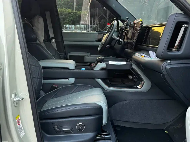 BYD FangChengBao Leopard 5 — Фото автомобиля 16