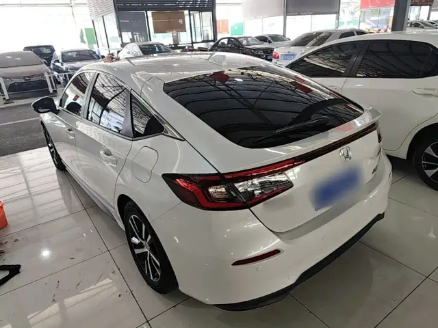 Honda Civic — Фото автомобиля 4