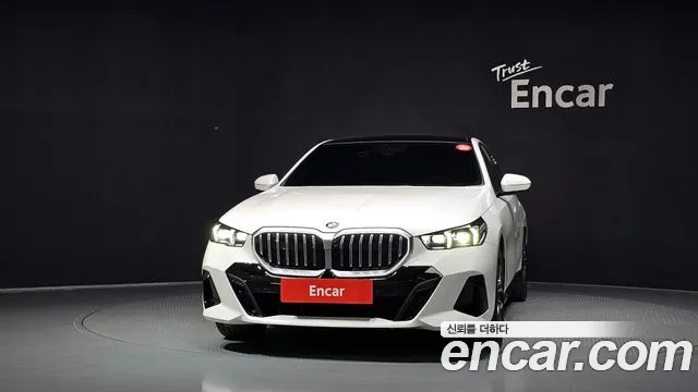 BMW 5-Series — Фото автомобиля 3