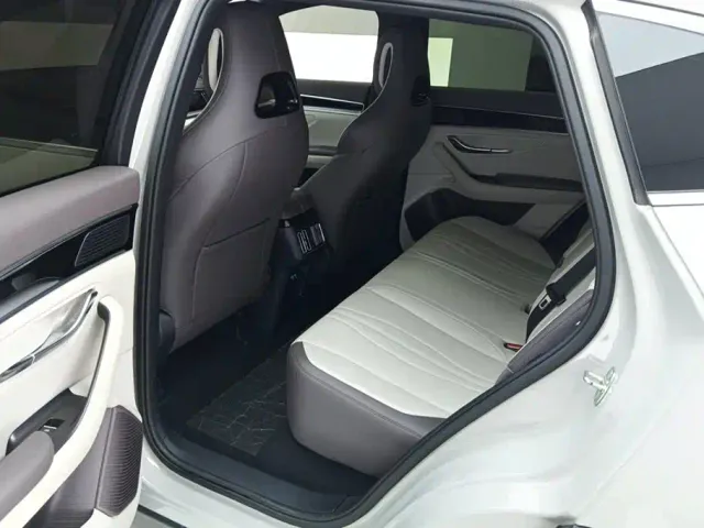BYD Song PLUS — Фото автомобиля 11