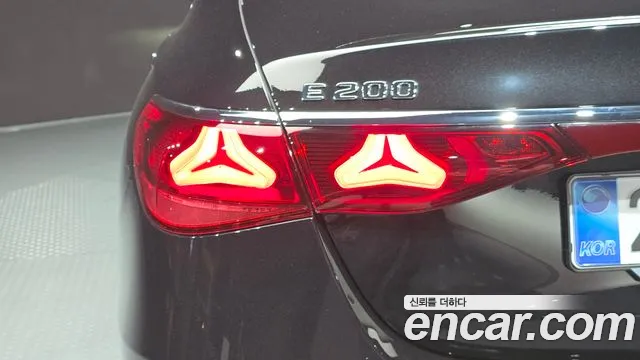 Mercedes-Benz E-Class W214 — Фото автомобиля 8