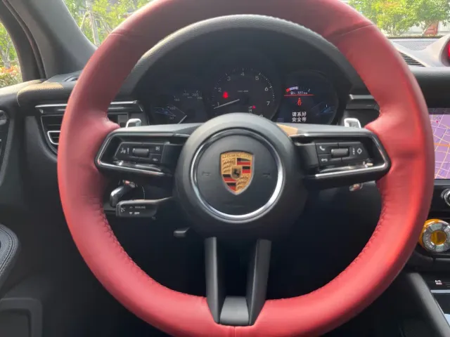 Porsche Macan — Фото автомобиля 8