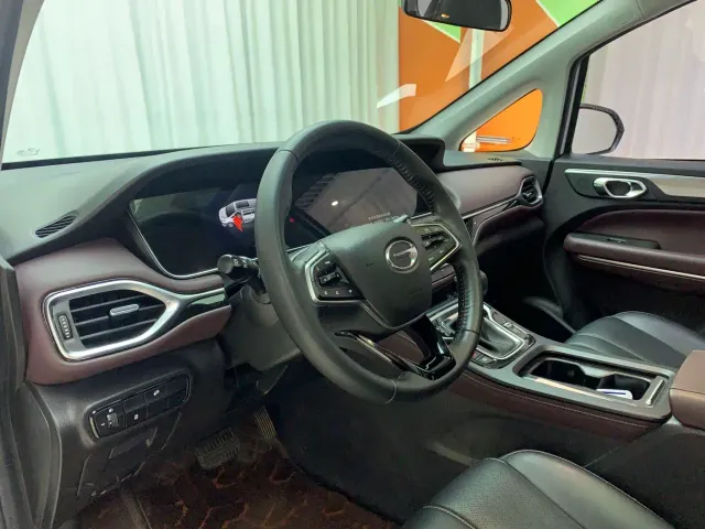 GAC Trumpchi M6 — Фото автомобиля 7