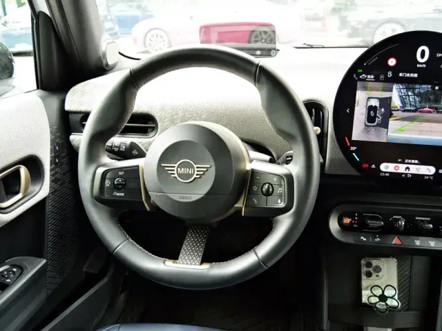 MINI Hatch — Фото автомобиля 12