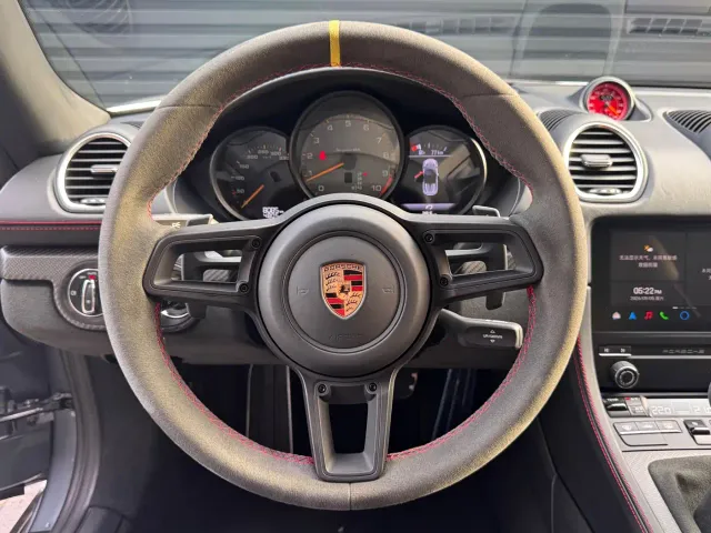 Porsche 718 — Фото автомобиля 14