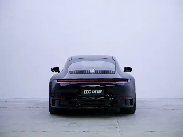 Porsche 911 — Фото автомобиля 5
