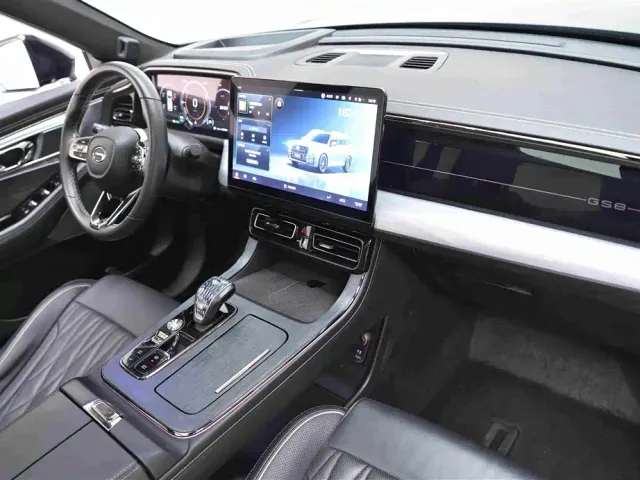 GAC Trumpchi GS8 — Фото автомобиля 16