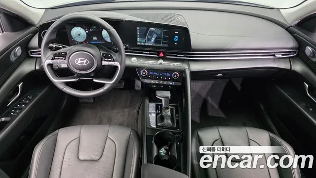 Hyundai Avante CN7 — Фото автомобиля 10