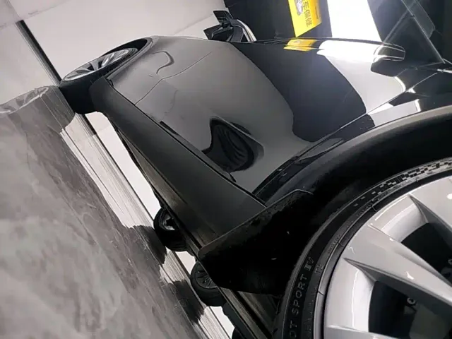 Tesla Model Y — Фото автомобиля 20