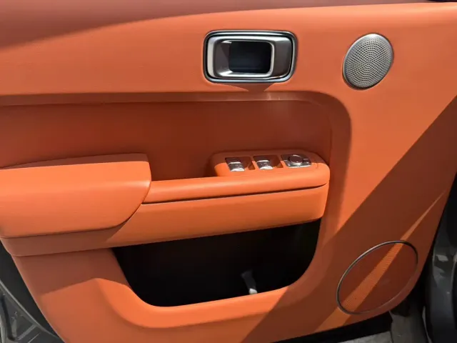 Li Auto Li L8 2024 Pro — Фото автомобиля 10