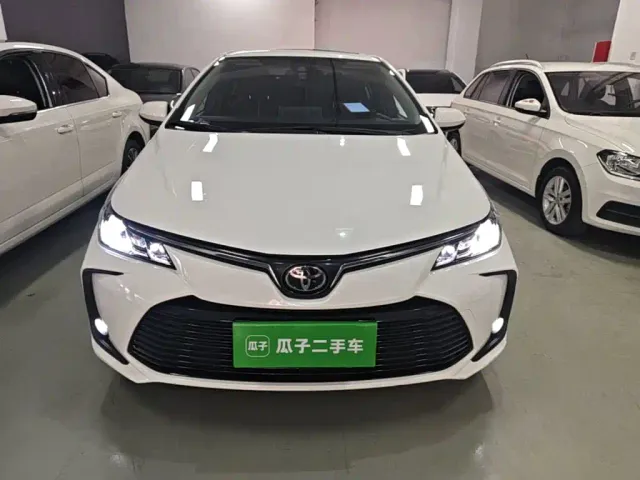 Toyota Corolla — Фото автомобиля 2