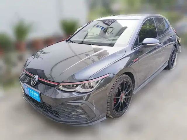 Фотография автомобиля — Volkswagen Golf GTI