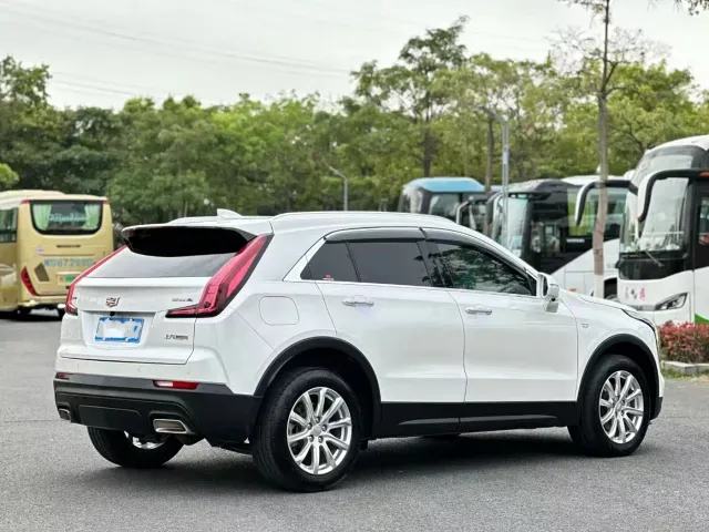 Cadillac XT4 — Фото автомобиля 9