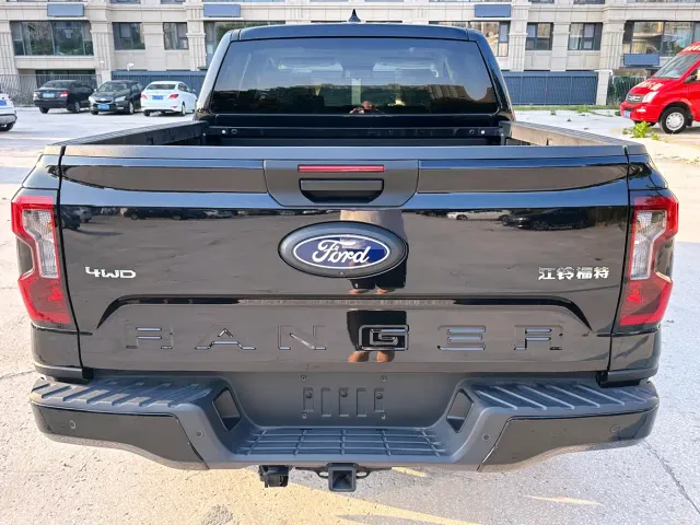 Ford Ranger — Фото автомобиля 9