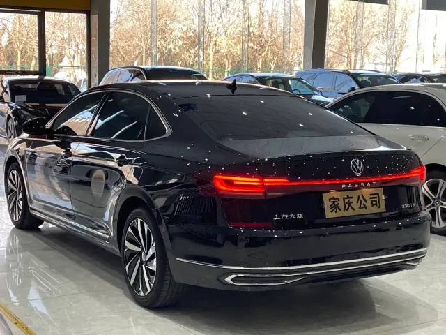 Volkswagen Passat — Фото автомобиля 8