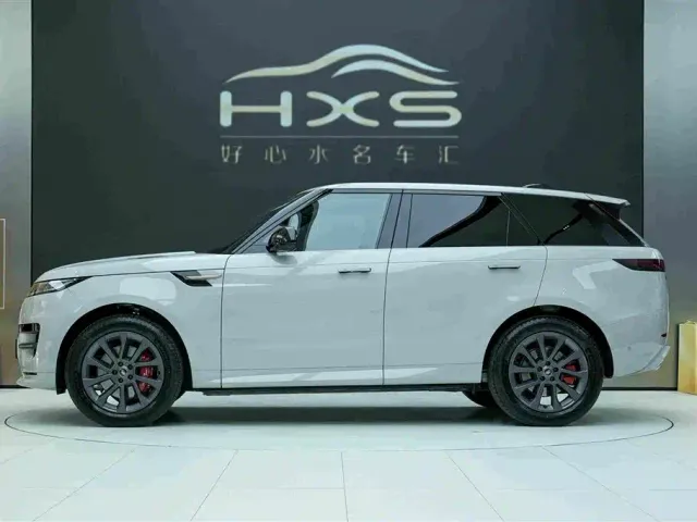 Land Rover Range Rover Sport — Фото автомобиля 3
