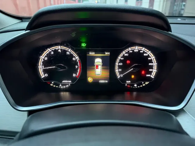 Geely Binyue — Фото автомобиля 9