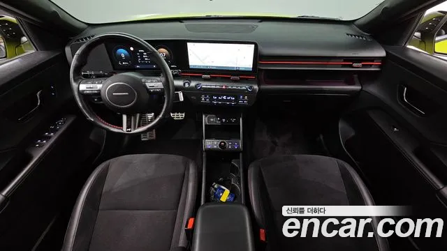 Hyundai Kona Kona (SX2) Бензин 1.6 Turbo 4WD — Фото автомобиля 2