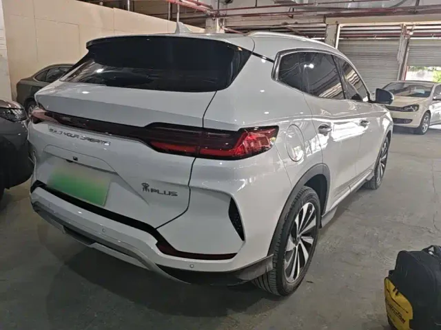 BYD Song PLUS — Фото автомобиля 6